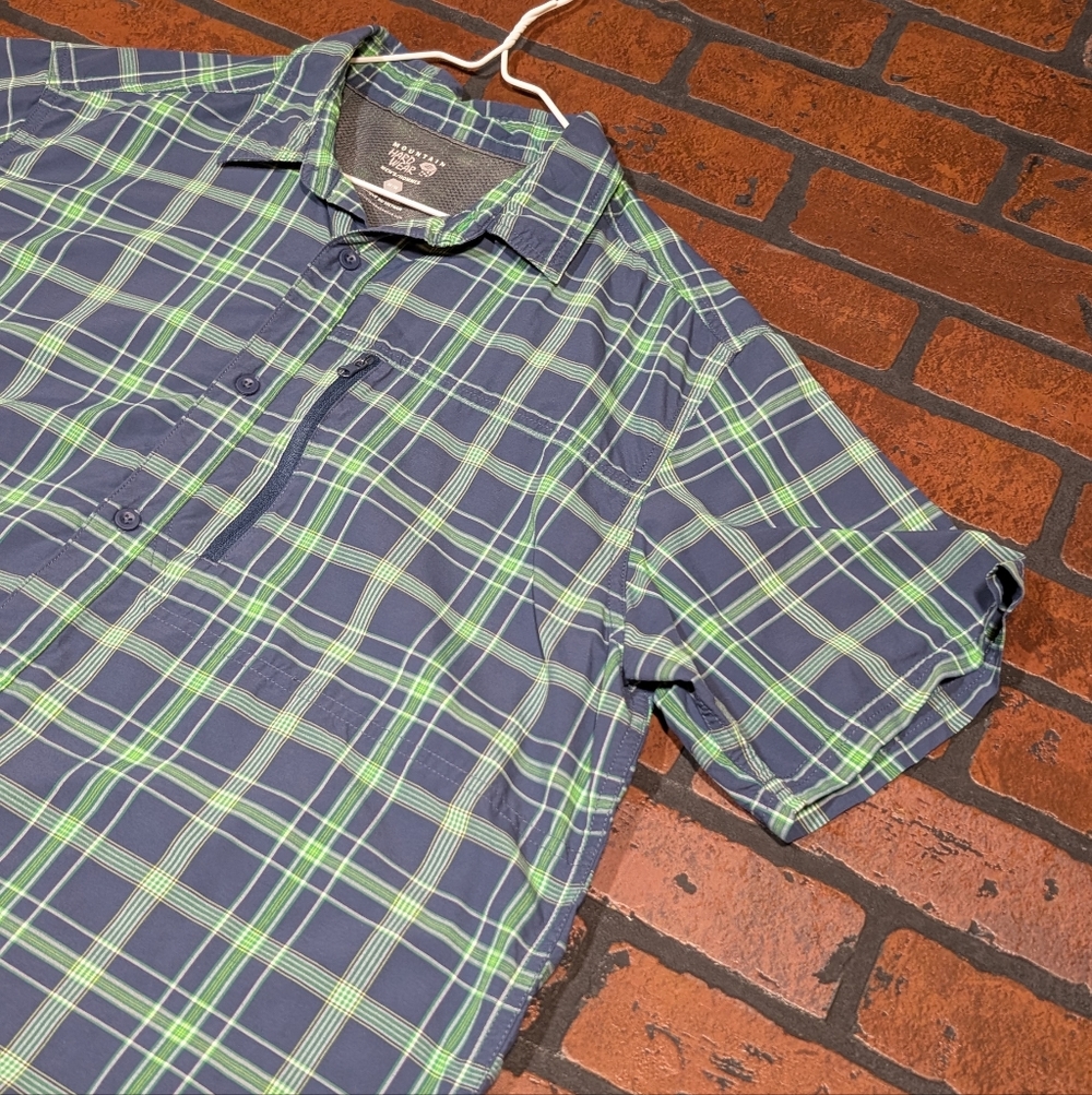 Mountain Hardwear Men's M Button Down‎ Outdoor Shirt Plaid Wicking Performance